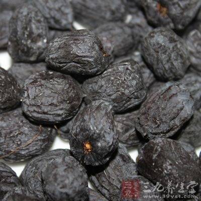黑枣的功效与作用及食用方法,黑枣的吃法,黑枣
